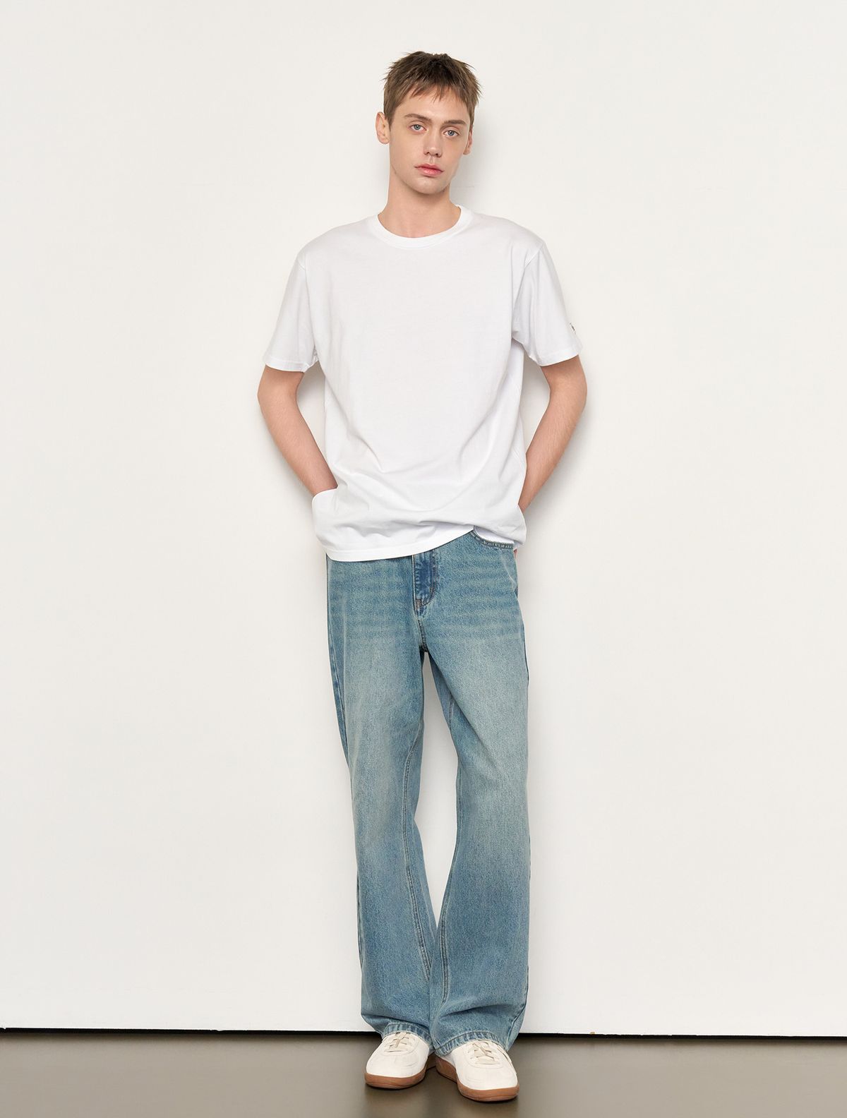 제너럴아이디어(GENERALIDEA) UNISEX 데일리 코튼 반팔티 [WHITE] / SBE2U01007