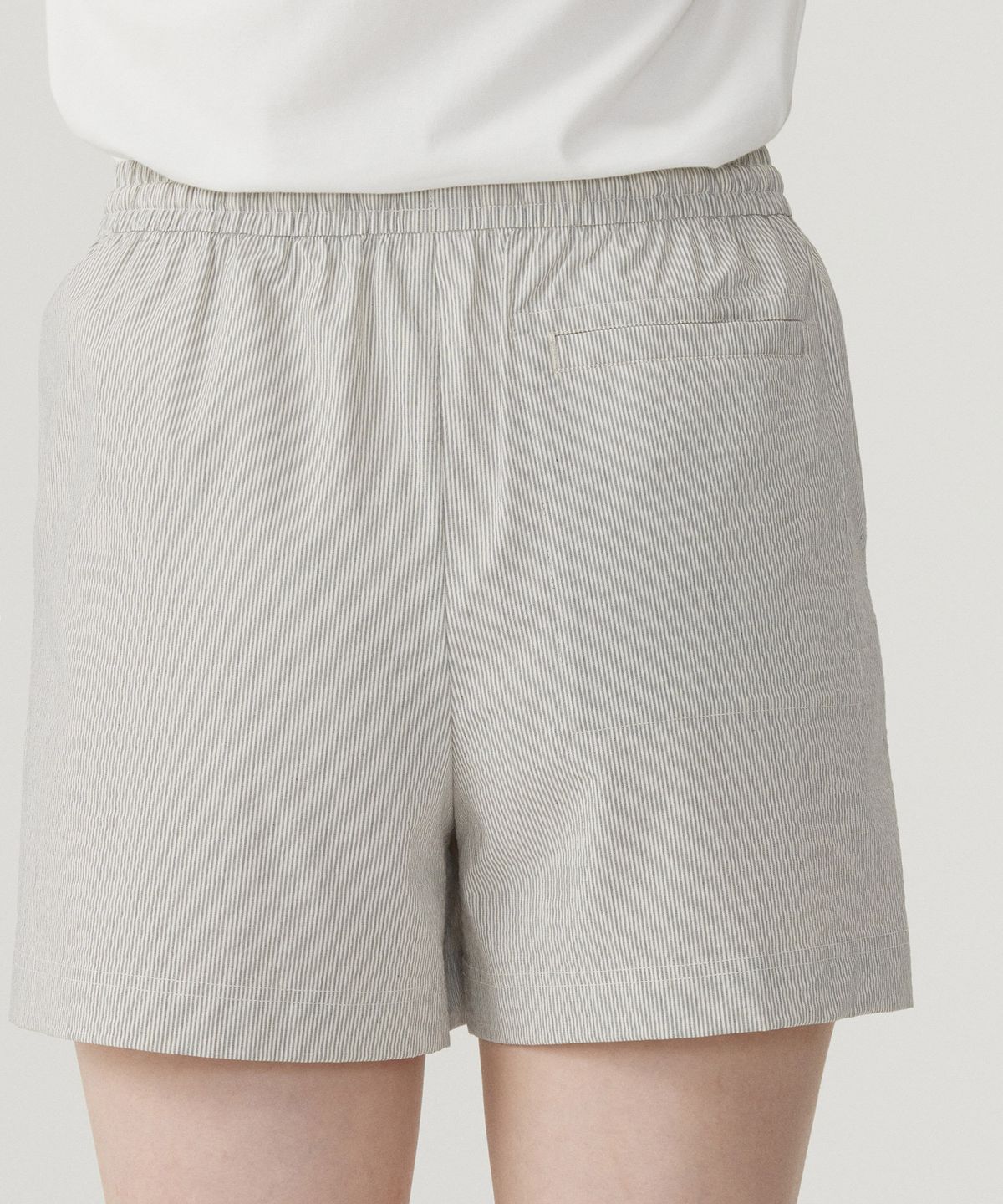 커버낫 우먼(COVERNAT WOMAN) 우먼 스트라이프 코튼 밴딩 쇼츠 Light Gray