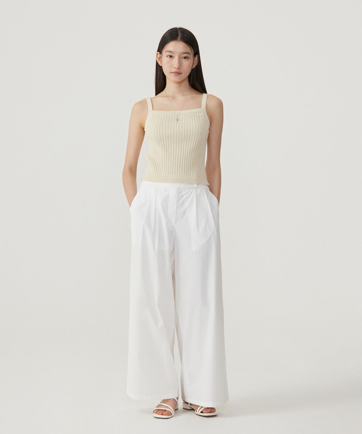 커버낫 우먼(COVERNAT WOMAN) 우먼 투턱 밴딩 와이드 팬츠 White