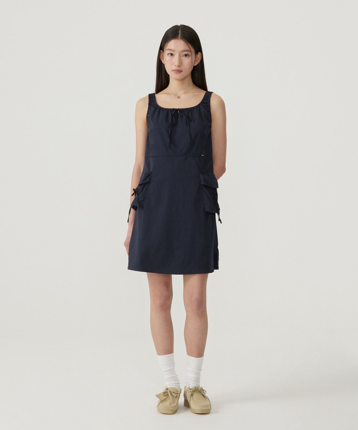 커버낫 우먼(COVERNAT WOMAN) 우먼 셔링 카고 슬리브리스 원피스 Navy