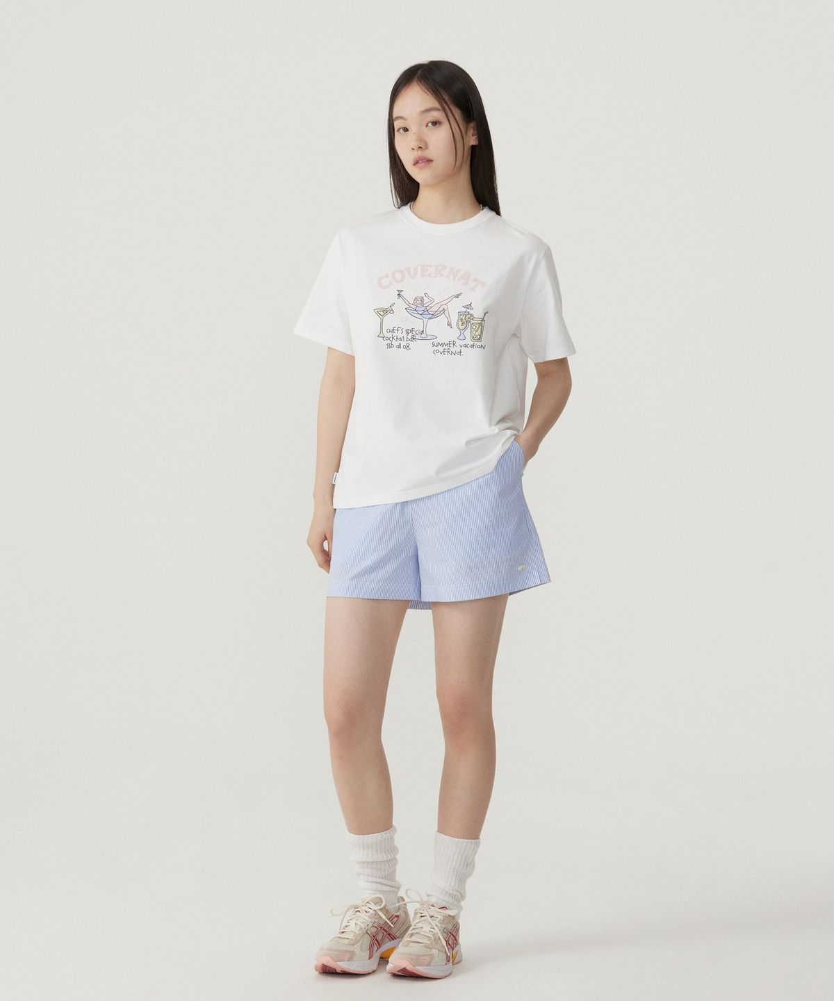 커버낫 우먼(COVERNAT WOMAN) 우먼 세미오버핏 칵테일 티셔츠 White