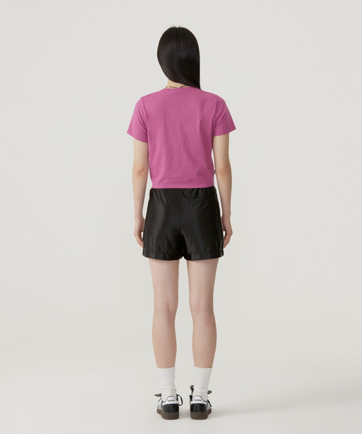 커버낫 우먼(COVERNAT WOMAN) 우먼 크롭 베이커리 티셔츠 Magenta