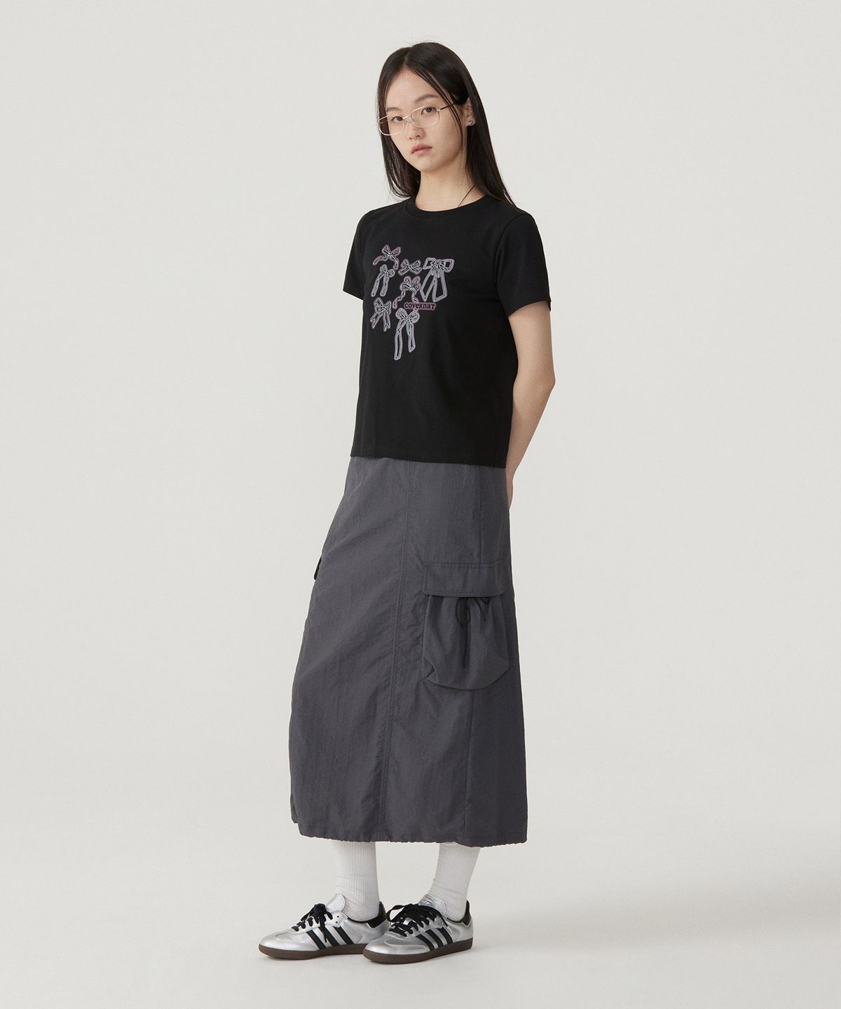 커버낫 우먼(COVERNAT WOMAN) 우먼 리본 그래픽 티셔츠 Black