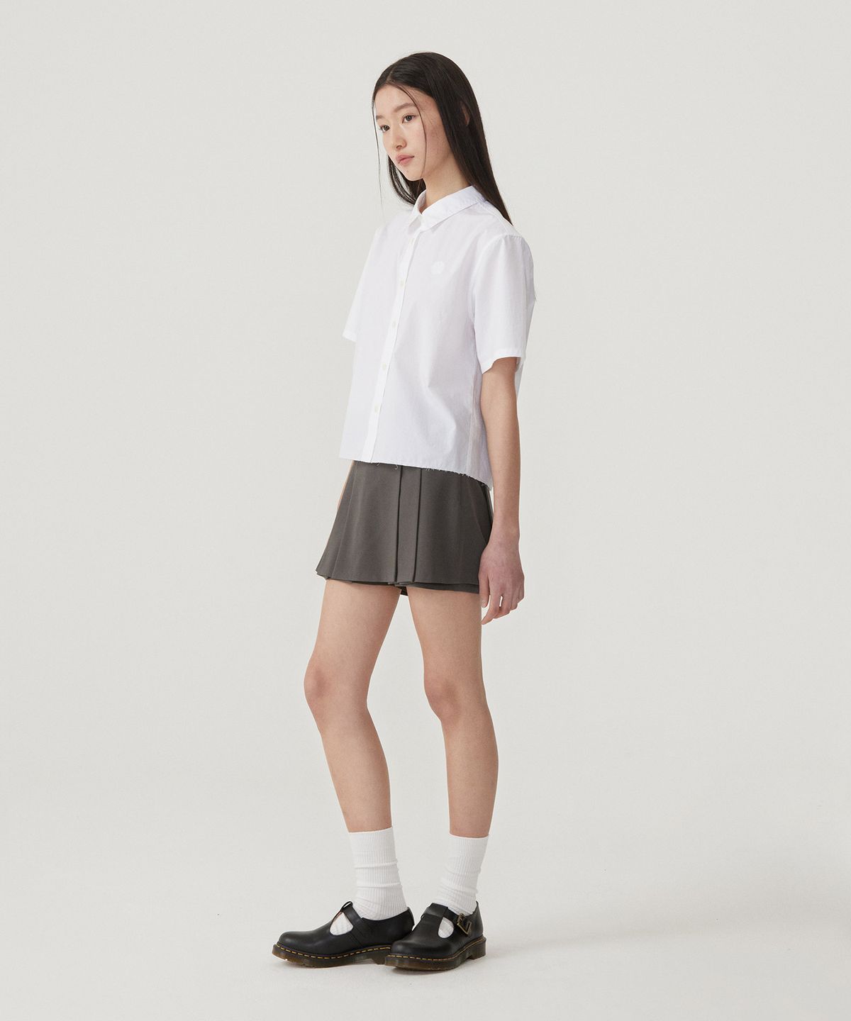 커버낫 우먼(COVERNAT WOMAN) 우먼 클로버하트 하프 셔츠 White