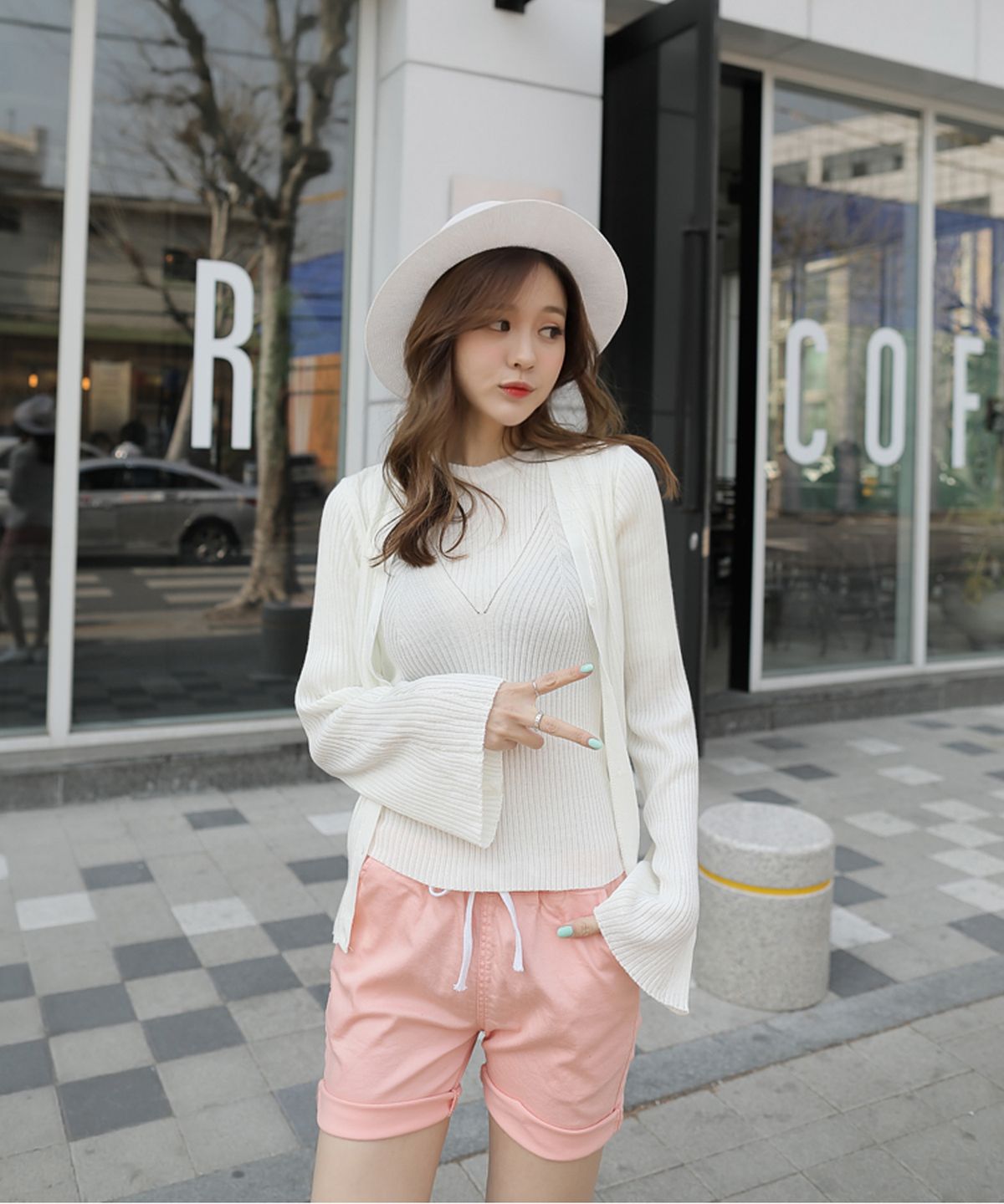 빼빼(BBAEBBAE) 핑크 4부 밴딩 반바지