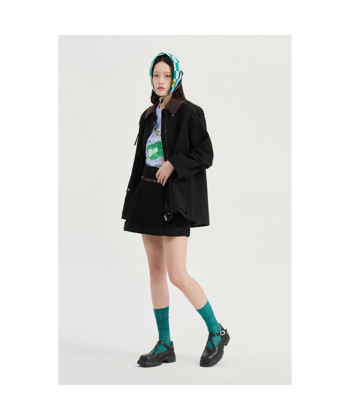 럭키슈에뜨(LUCKY CHOUETTE) Collar Coloring Walk Jumper (dark black) LFUAS25200BKD