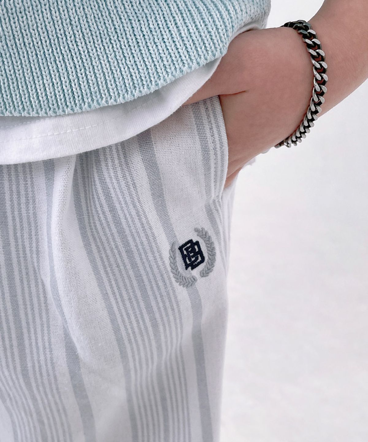베리클로젯(BERRYCLOSET) 로얄 린넨 라이크 와이드 팬츠