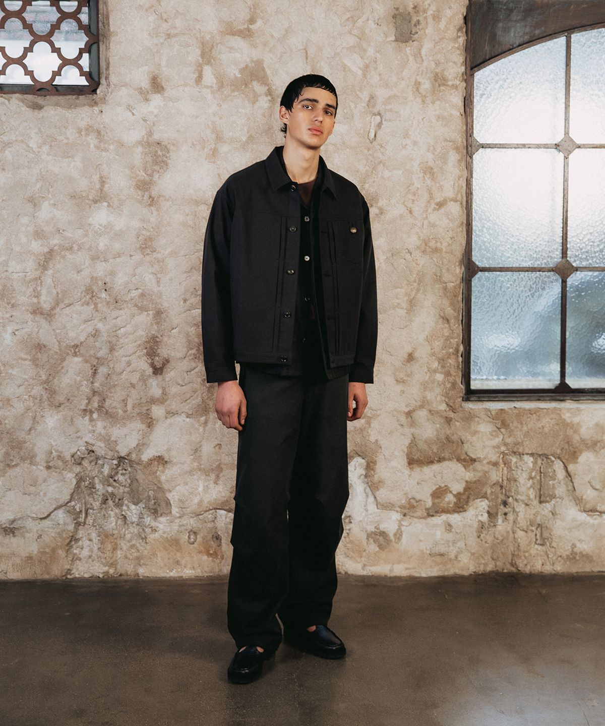 셔터(SHIRTER) SOFT LINEN TRUCKER JACKET (BLACK)