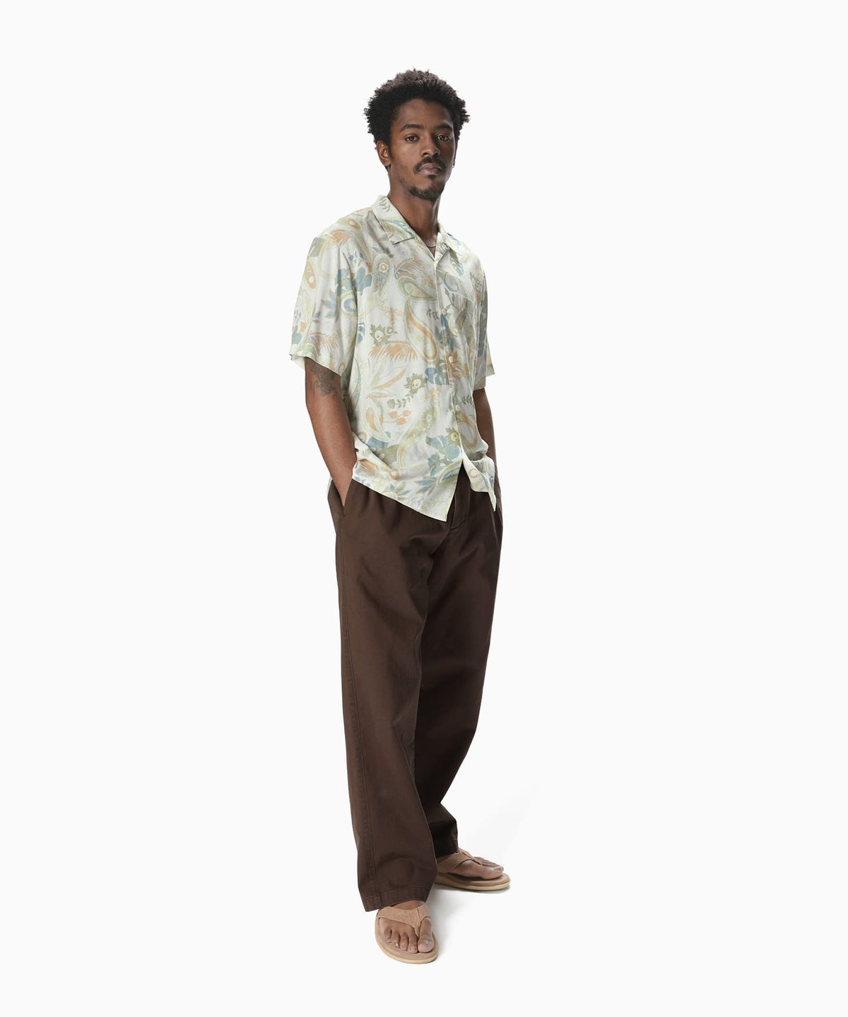 디스이즈네버댓(THISISNEVERTHAT) Weird Paisley S/S Shirt Ivory