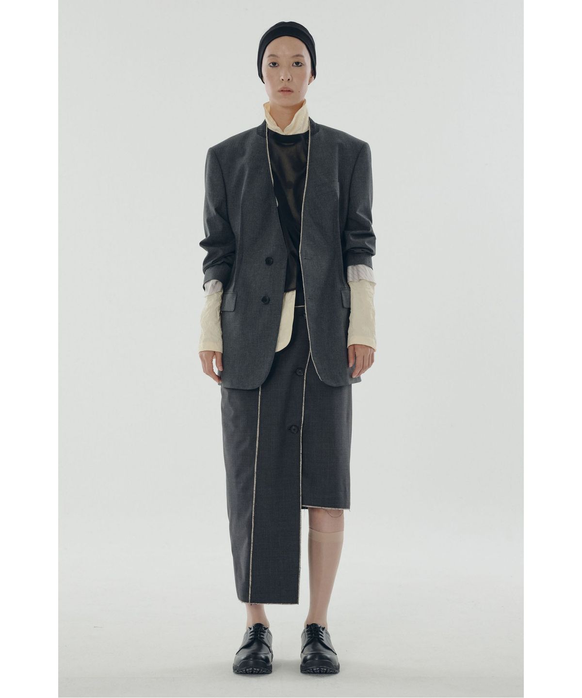 래코드(RECODE) Folded Raw Edged Skirt_RQKAS25537GYD