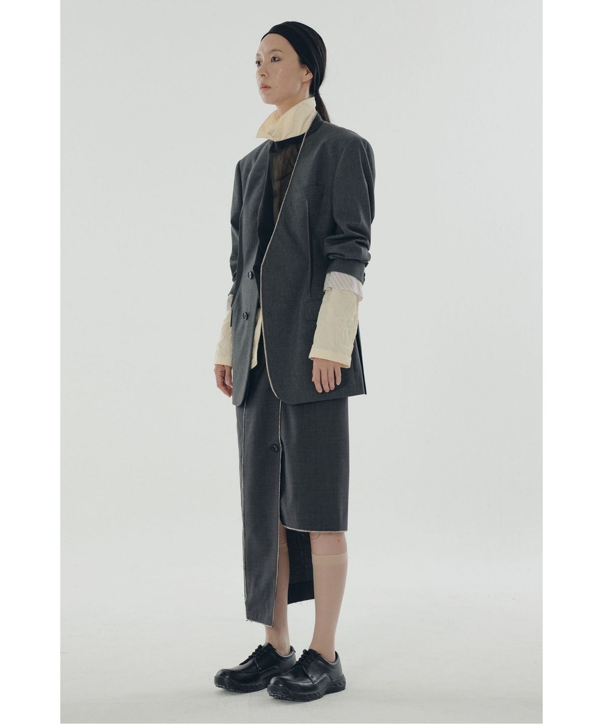 래코드(RECODE) Folded Raw Edged Skirt_RQKAS25537GYD