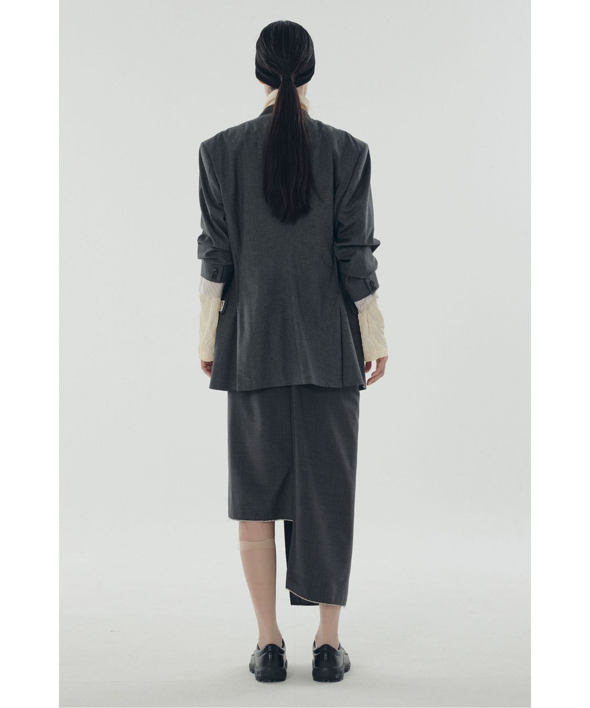 래코드(RECODE) Folded Raw Edged Skirt_RQKAS25537GYD