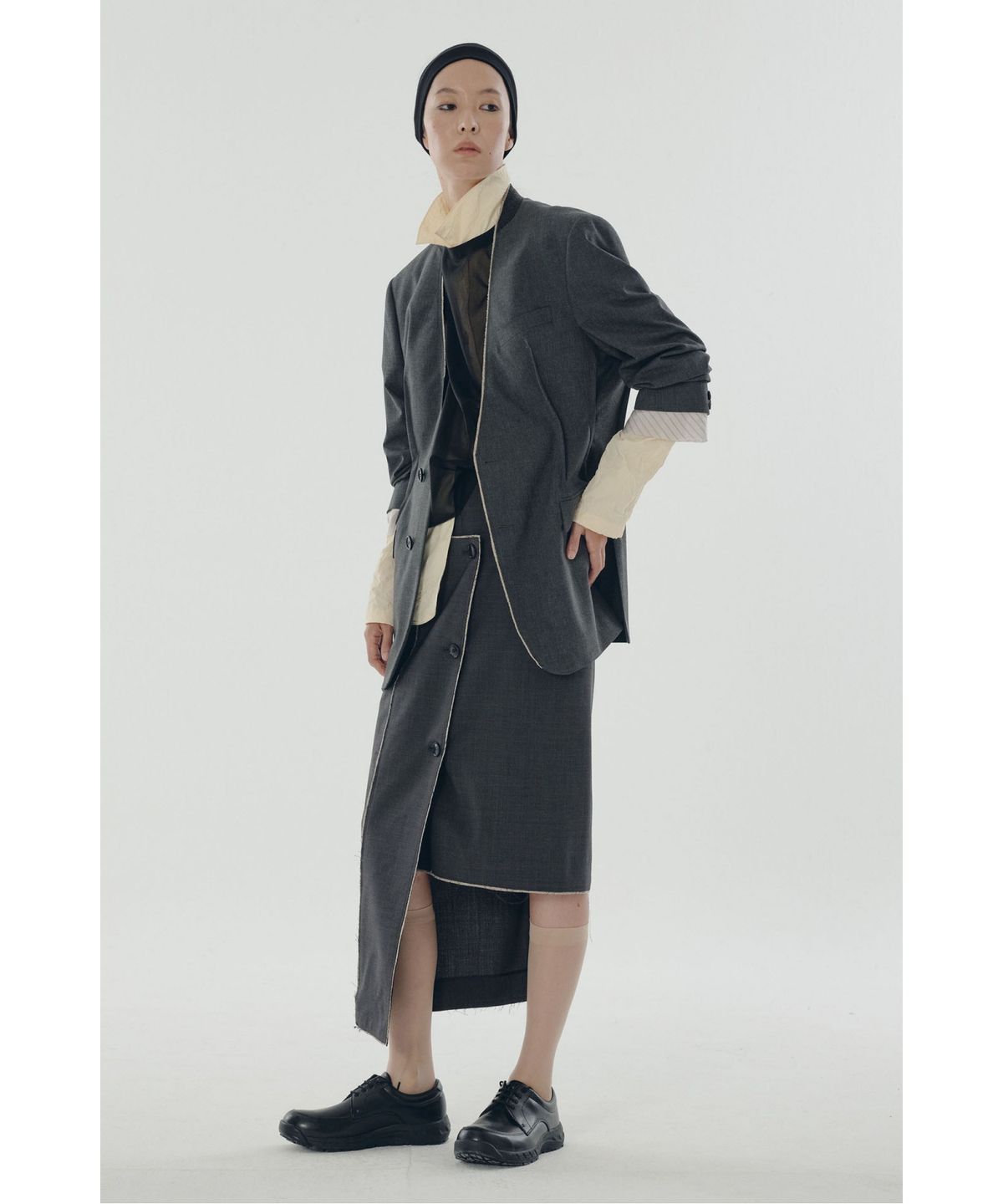 래코드(RECODE) Folded Raw Edged Skirt_RQKAS25537GYD