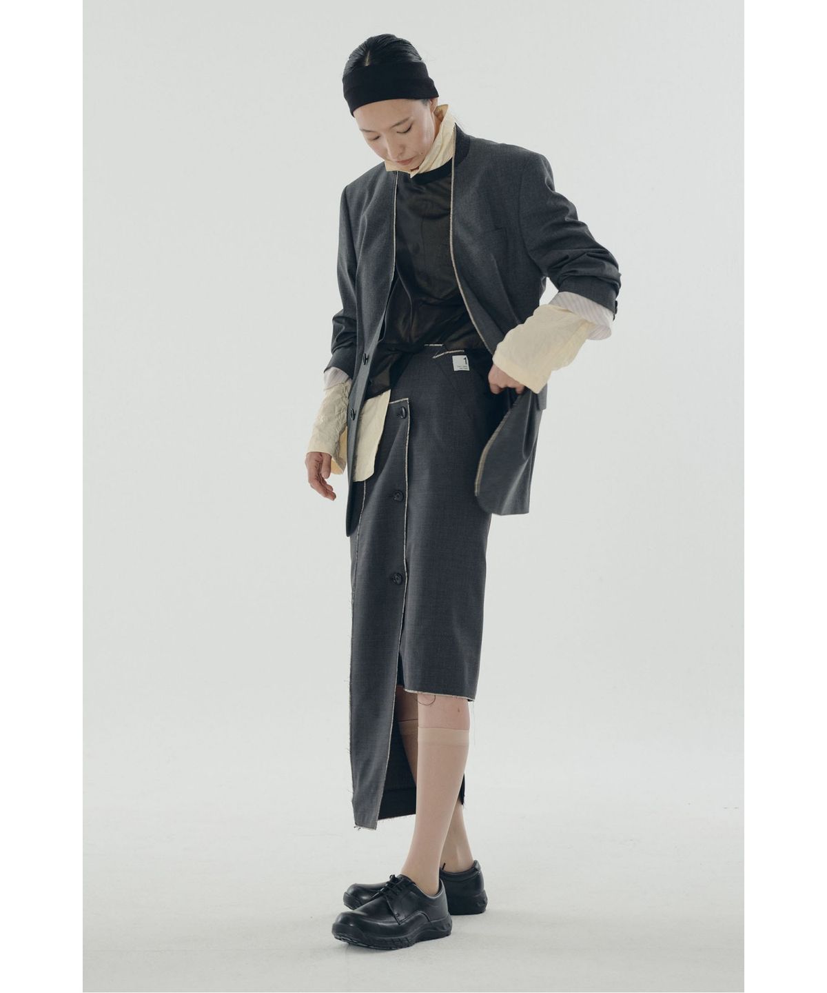 래코드(RECODE) Folded Raw Edged Skirt_RQKAS25537GYD