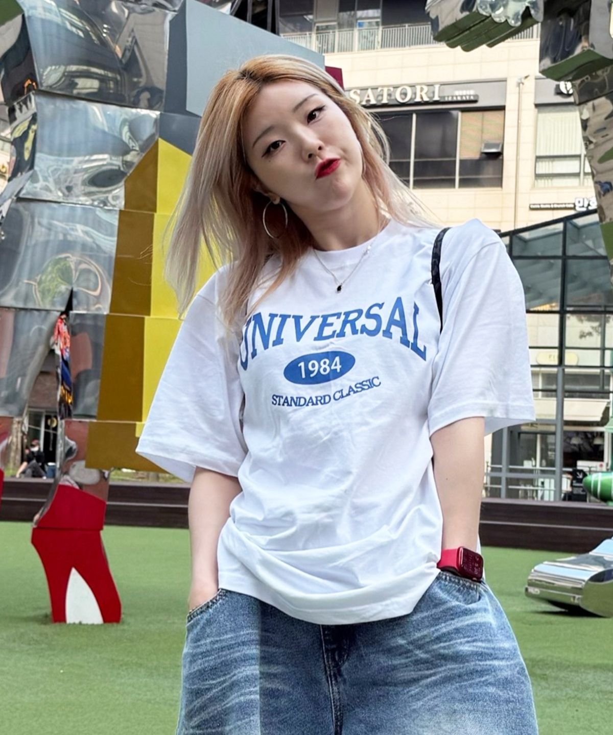 블론드나인(BLOND9) 크루넥 오버핏 유니버셜 반팔 티셔츠_화이트블루