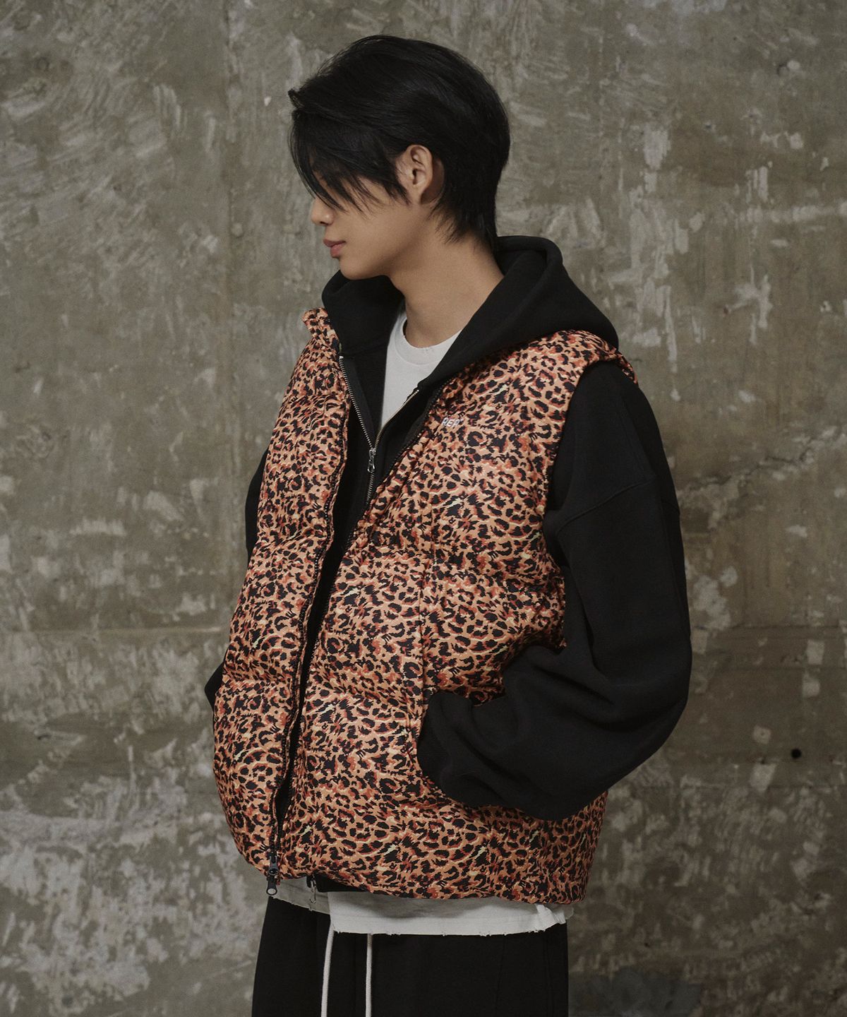 에르에르(ERER) [UN] Leopard Print Down Vest Orange