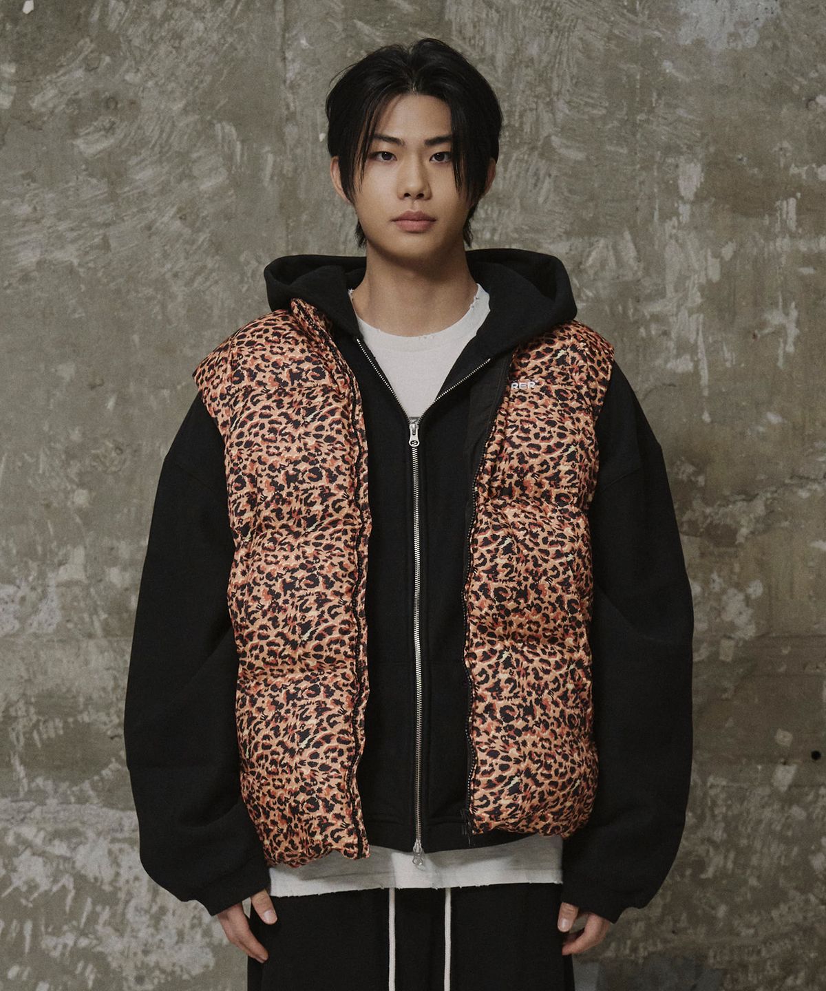 에르에르(ERER) [UN] Leopard Print Down Vest Orange