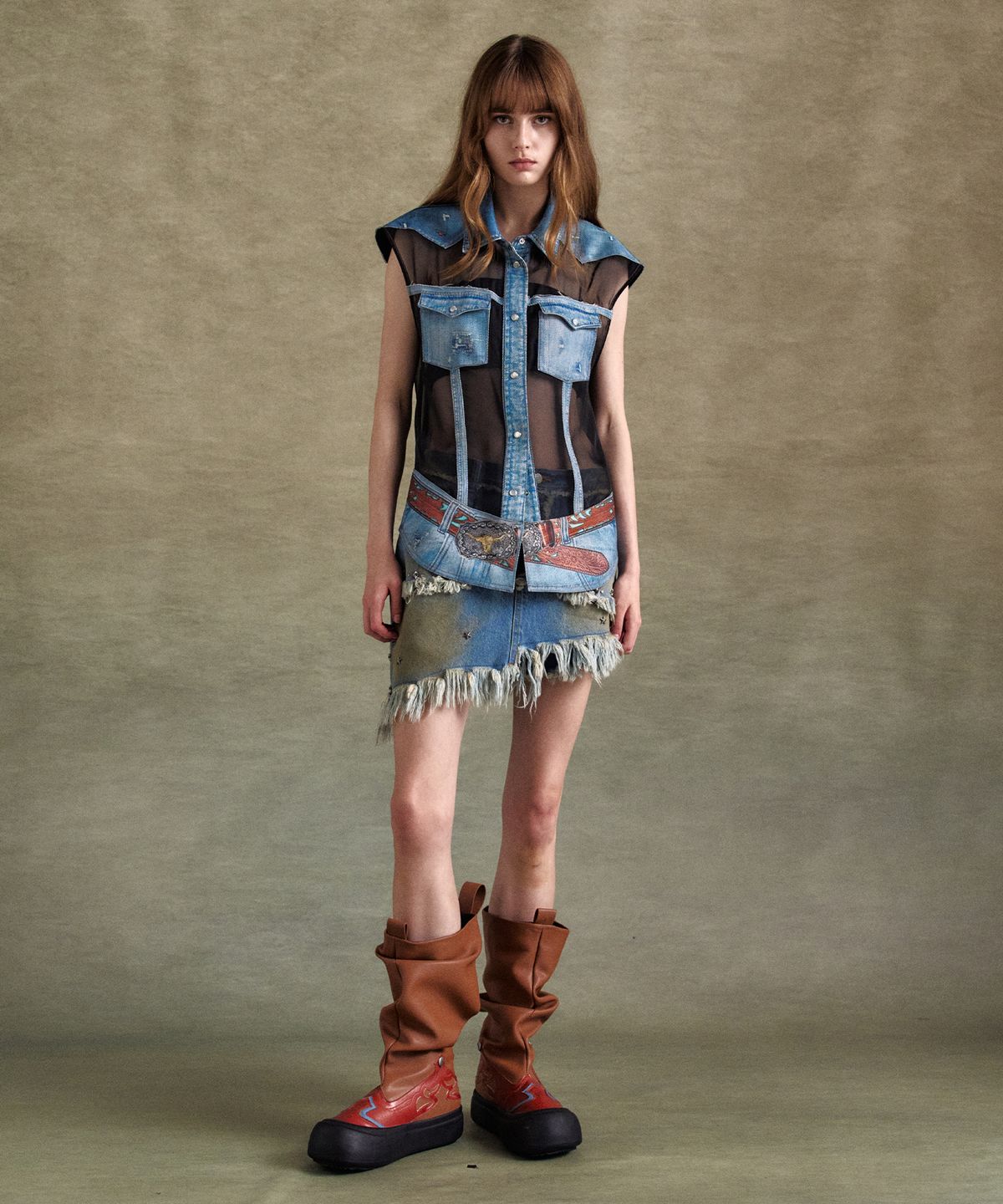 앤더슨벨(ADSB ANDERSSON BELL) 데님 프린트 슬리브리스 셔츠 atb1303w(DENIM/BLACK)