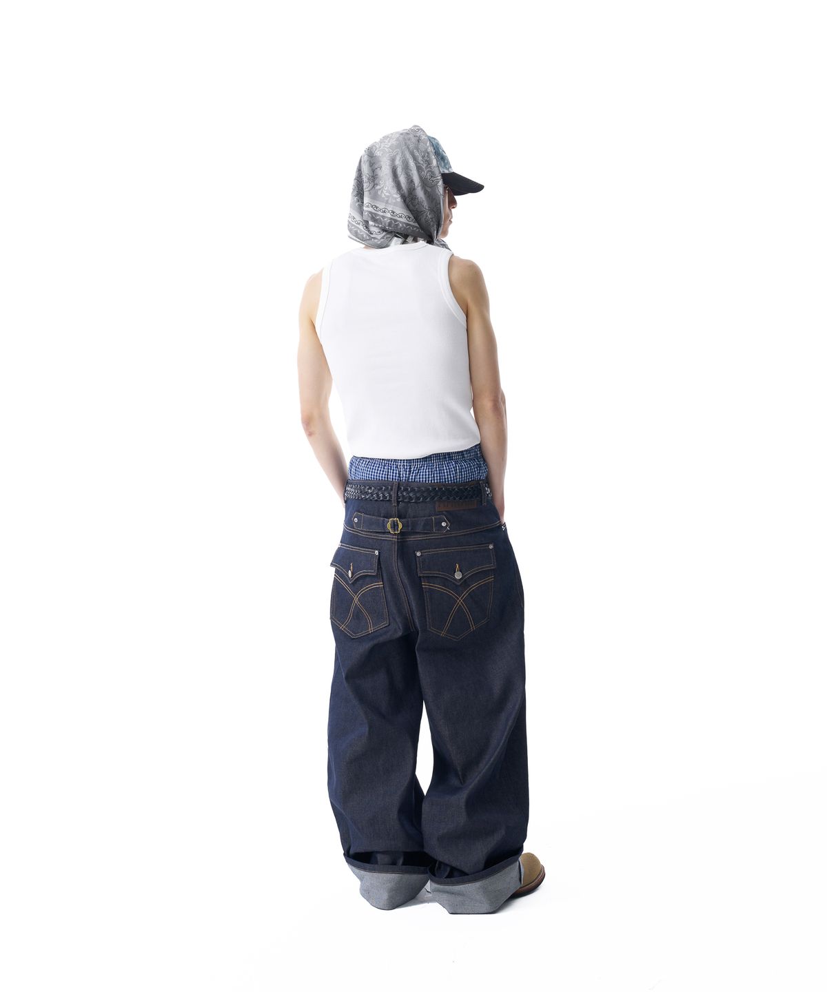아캄(AAKAM) X-Cross Printed Scarf (Gray)