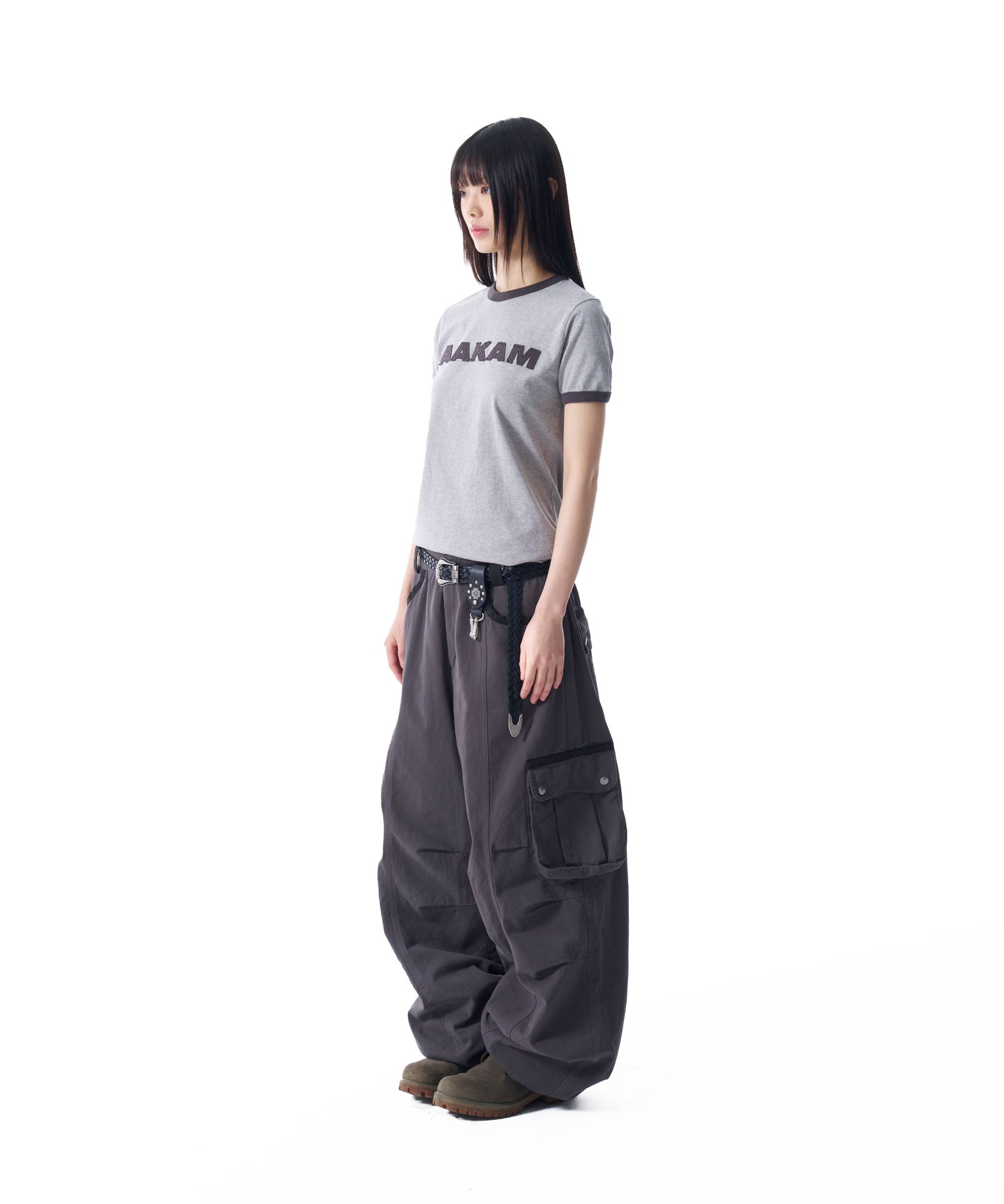 MUSINSA公式 | AAKAM Knee Pin-tuck Contrast Cargo Pants (Dark