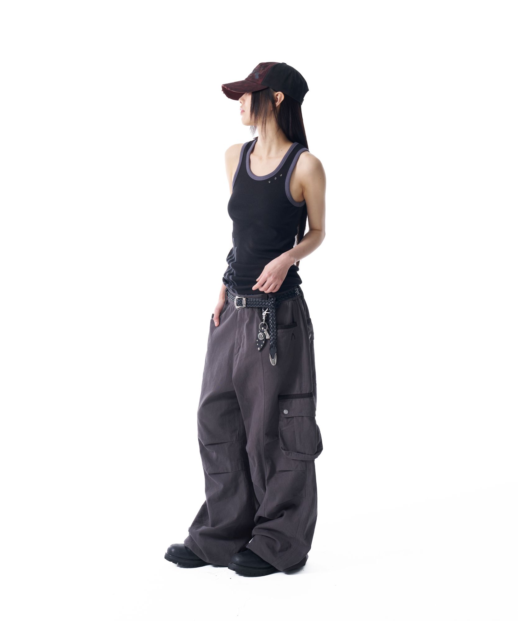 MUSINSA | AAKAM Knee Pin-tuck Contrast Cargo Pants (Dark Gray)
