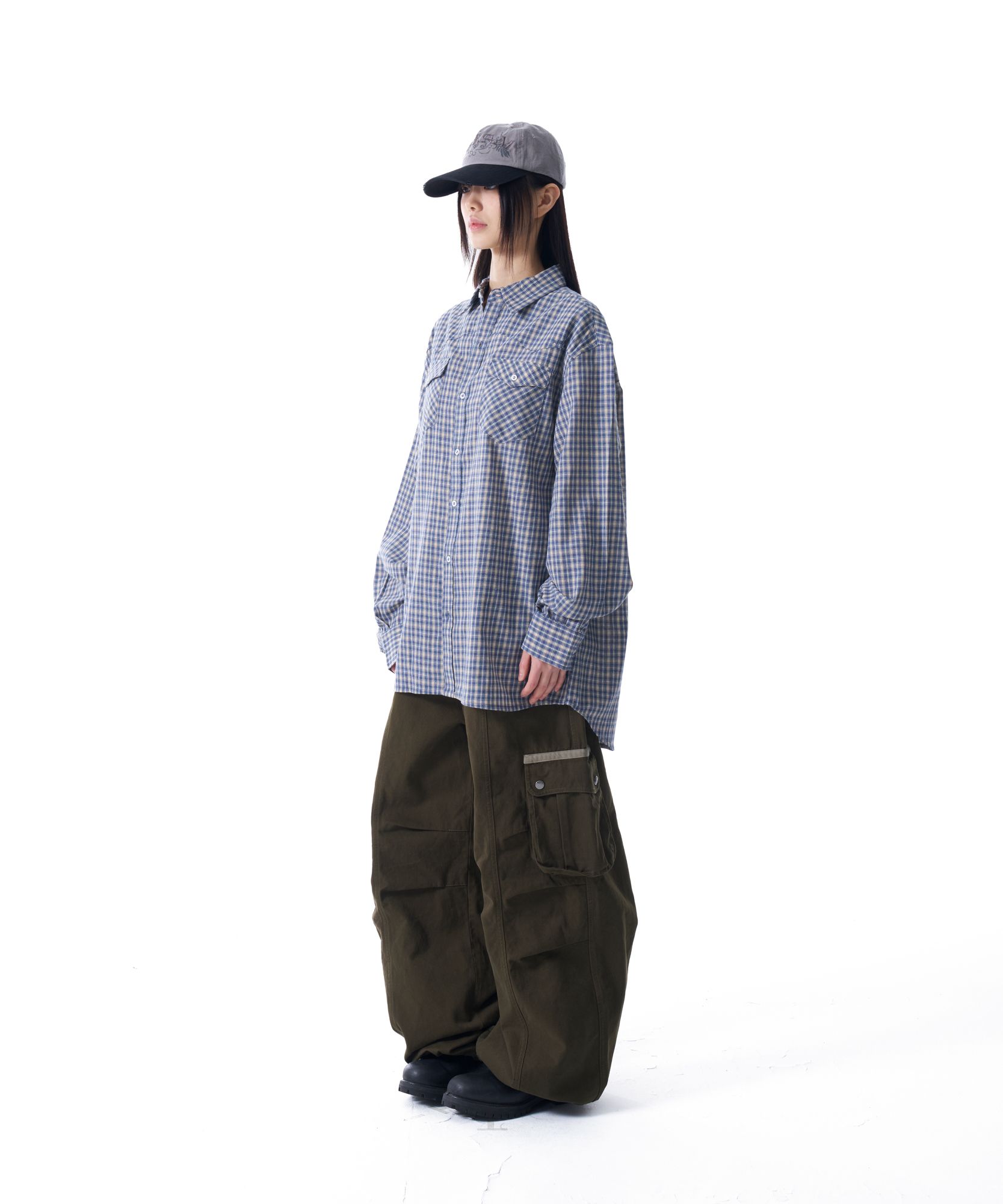 MUSINSA | AAKAM Knee Pin-tuck Contrast Cargo Pants (Khaki)