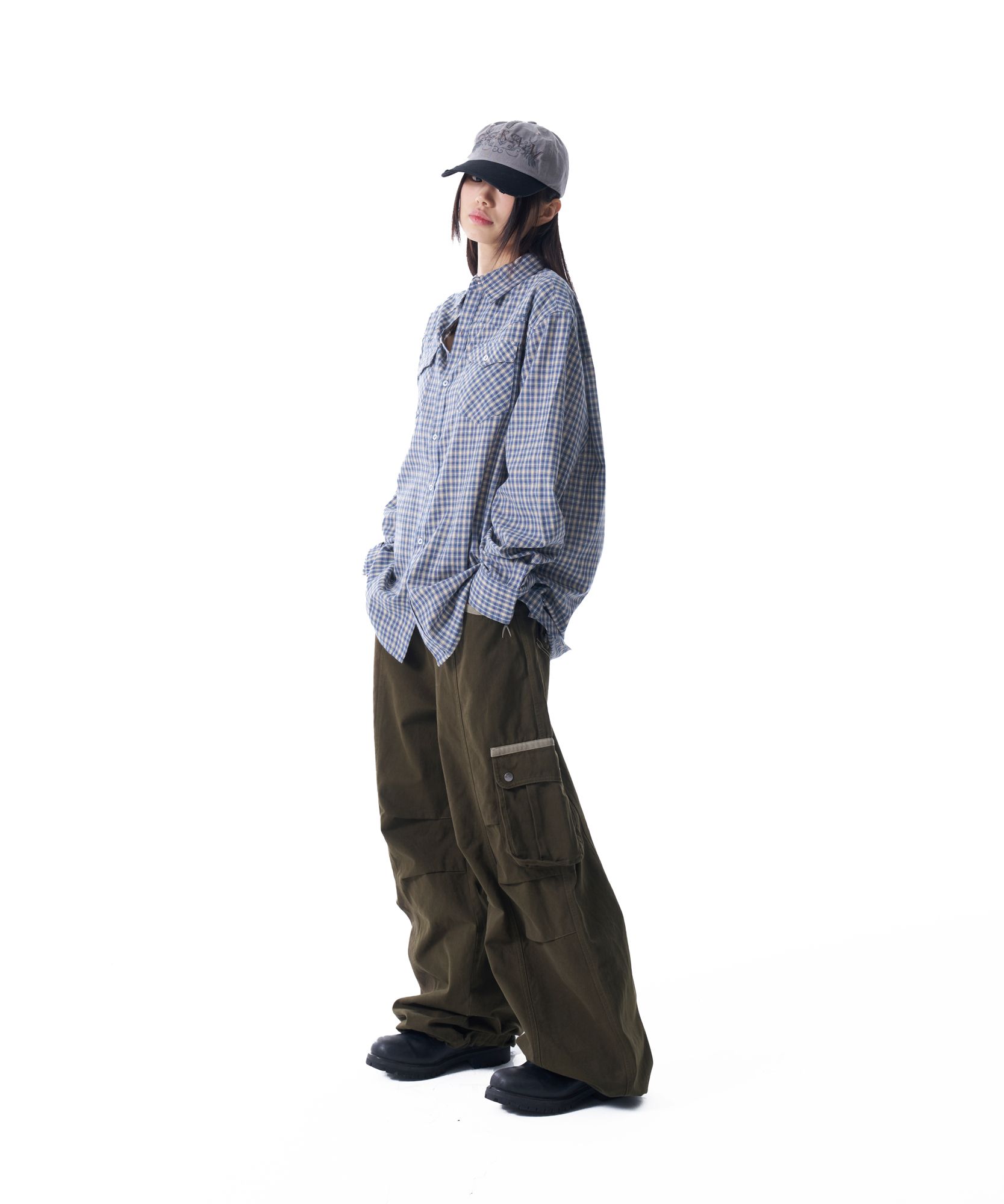 MUSINSA | AAKAM Knee Pin-tuck Contrast Cargo Pants (Khaki)