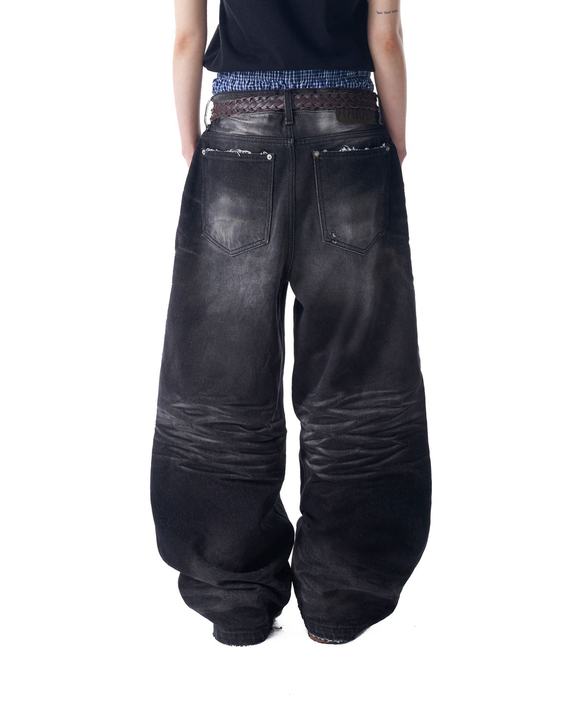 아캄(AAKAM) VTG Embo Washed Denim Pants (Black)