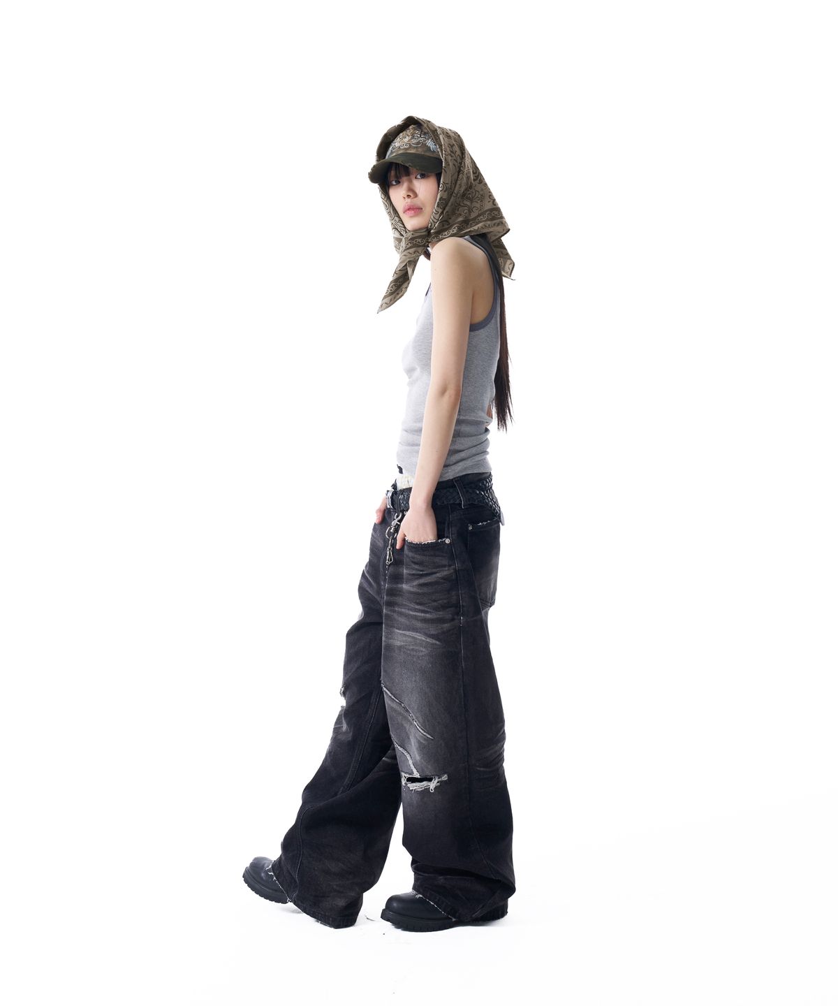 아캄(AAKAM) VTG Embo Washed Denim Pants (Black)