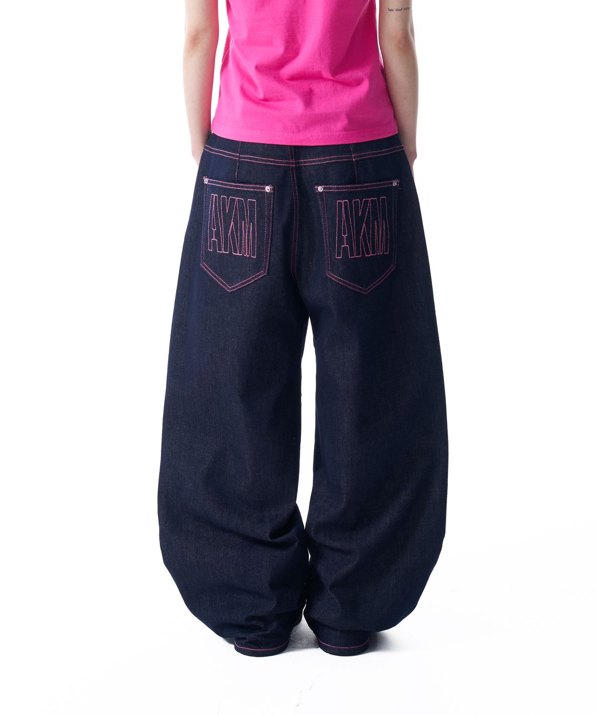 아캄(AAKAM) Stitched Denim Pants (Dark Blue)
