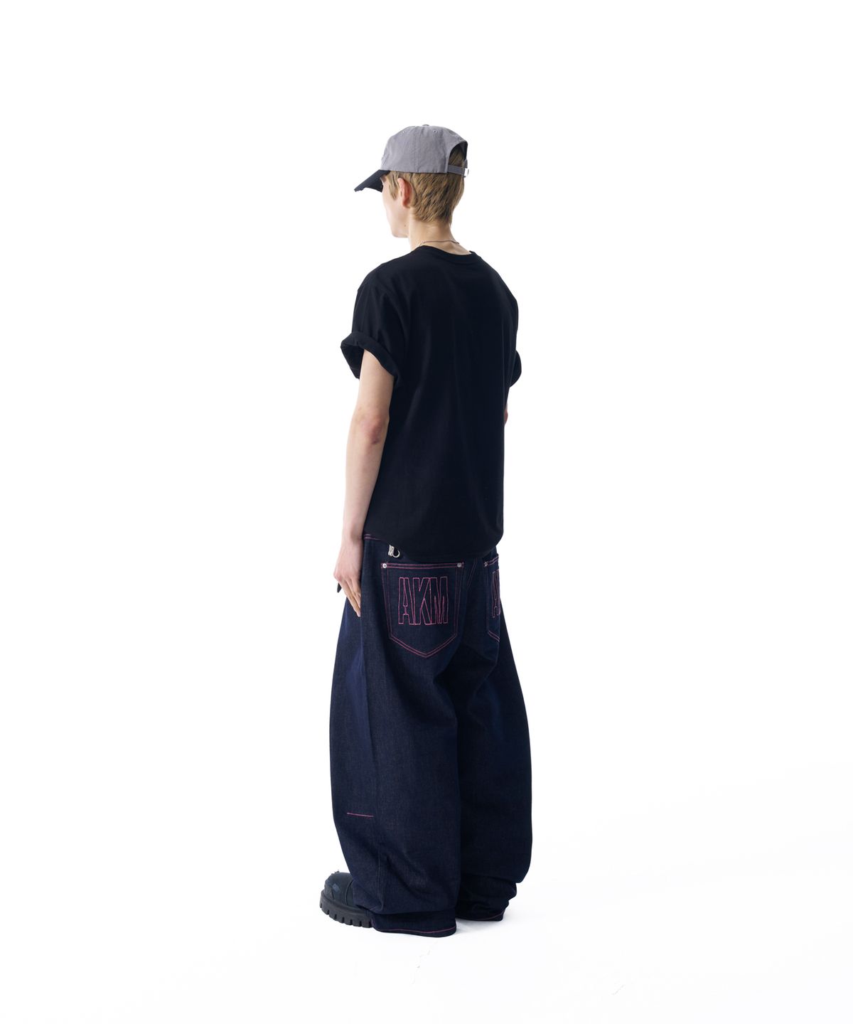 아캄(AAKAM) Stitched Denim Pants (Dark Blue)