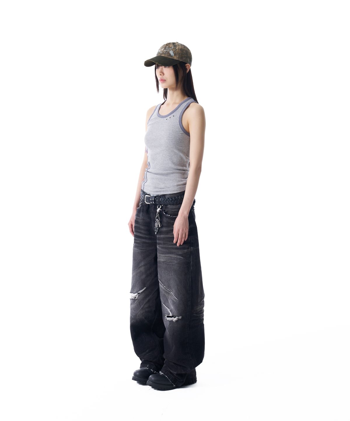 아캄(AAKAM) 3-Lined Eyelet Sleeveless (Gray)