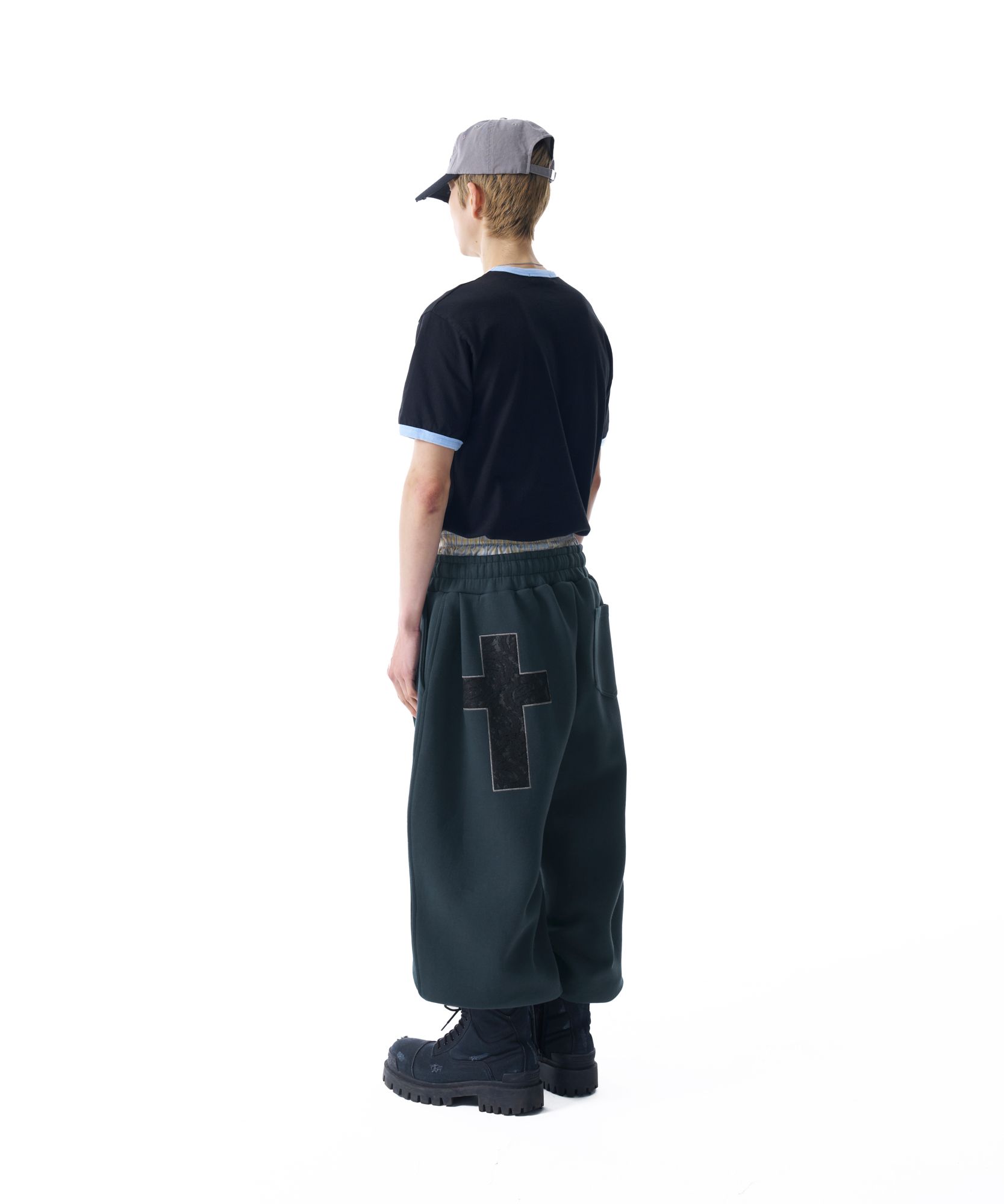 ☆AAKAM☆Laced CROS2 Patch Sweatpants パンツ 韓国発 大人気 ☆AAKAM☆Laced CROS2 Patch Sweatpants パンツ 韓国発 大人気