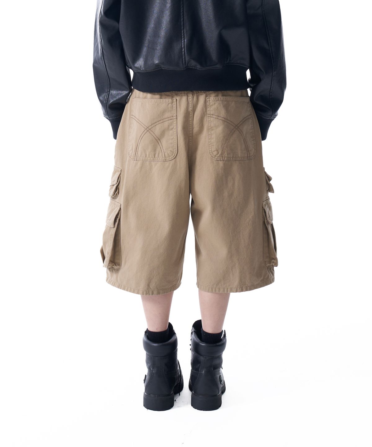 아캄(AAKAM) Cotton Bermuda Cargo Pants (Desert Sand)