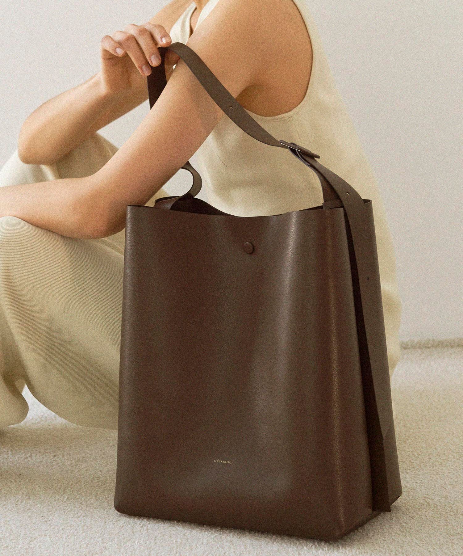 ■LECC PROJECT■ Lark Bucket Bag Large 4 Colors LENRL030 MUSINSA | LECCPROJECT Lark Bucket Bag Large - 4 Colors