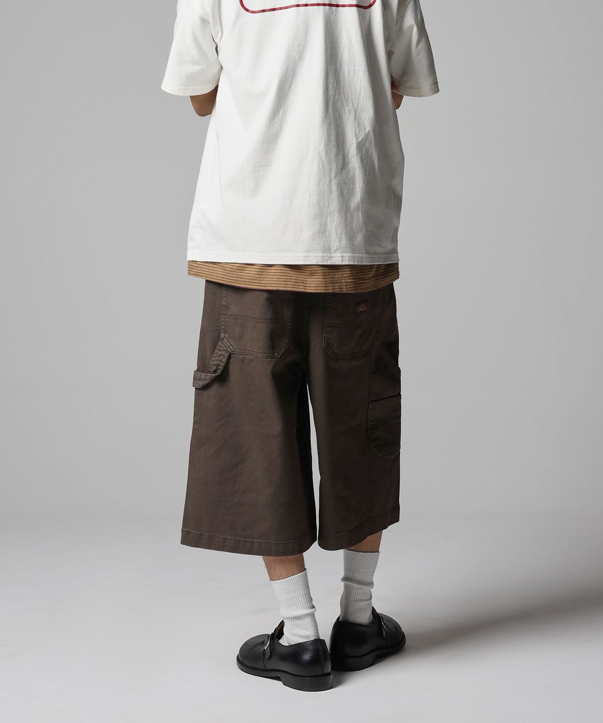 디키즈(DICKIES) 가먼트 다이드 오버랭스 트윌 쇼츠 Brown