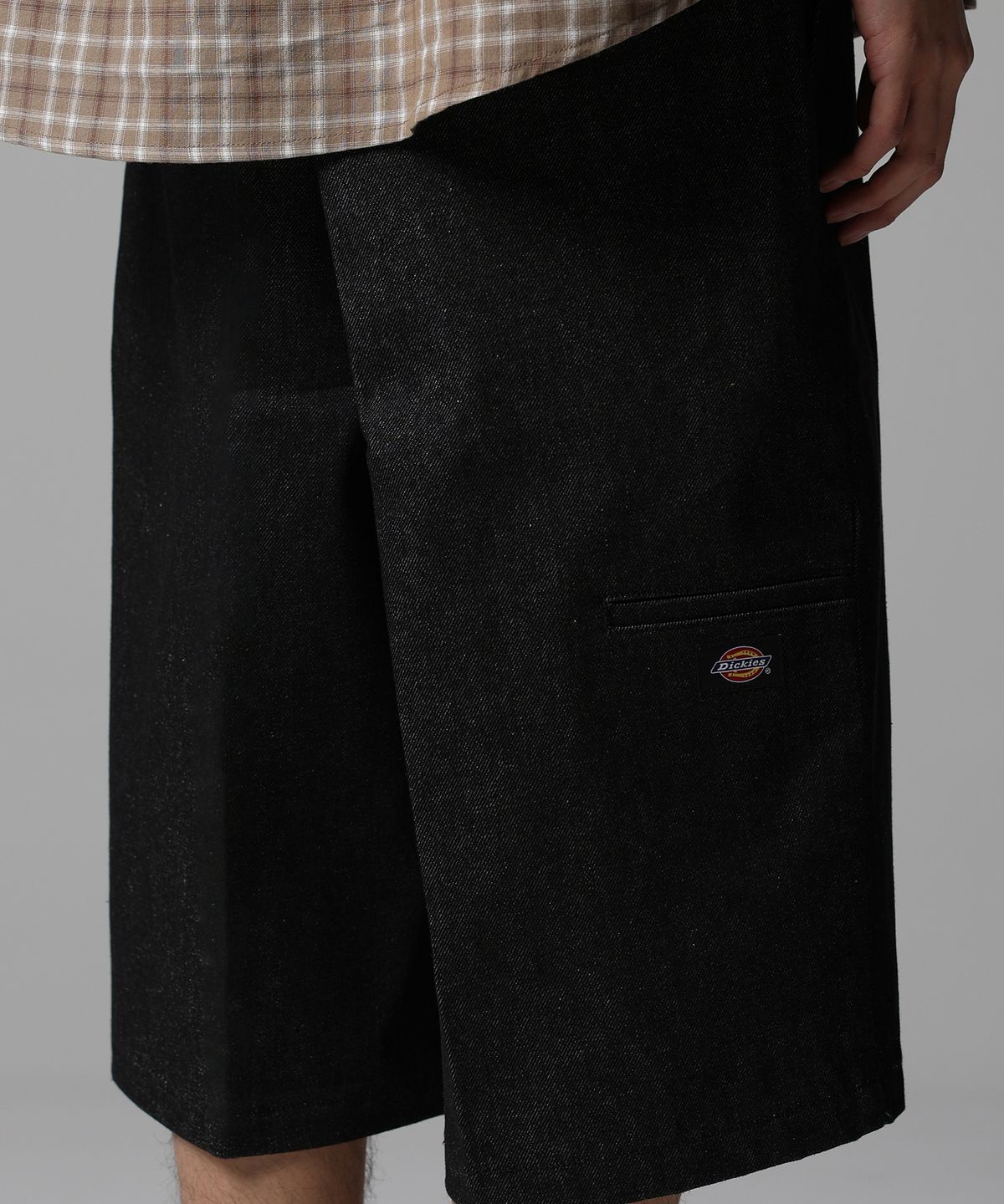 디키즈(DICKIES) 42283 루즈핏 데님 워크쇼츠 Black