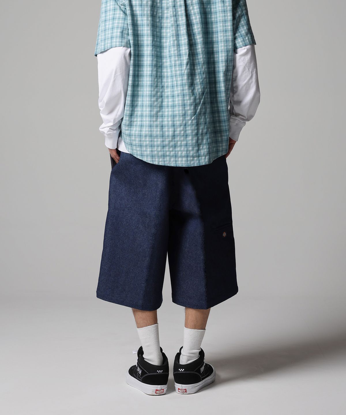 디키즈(DICKIES) 42283 루즈핏 데님 워크쇼츠 Indigo Blue
