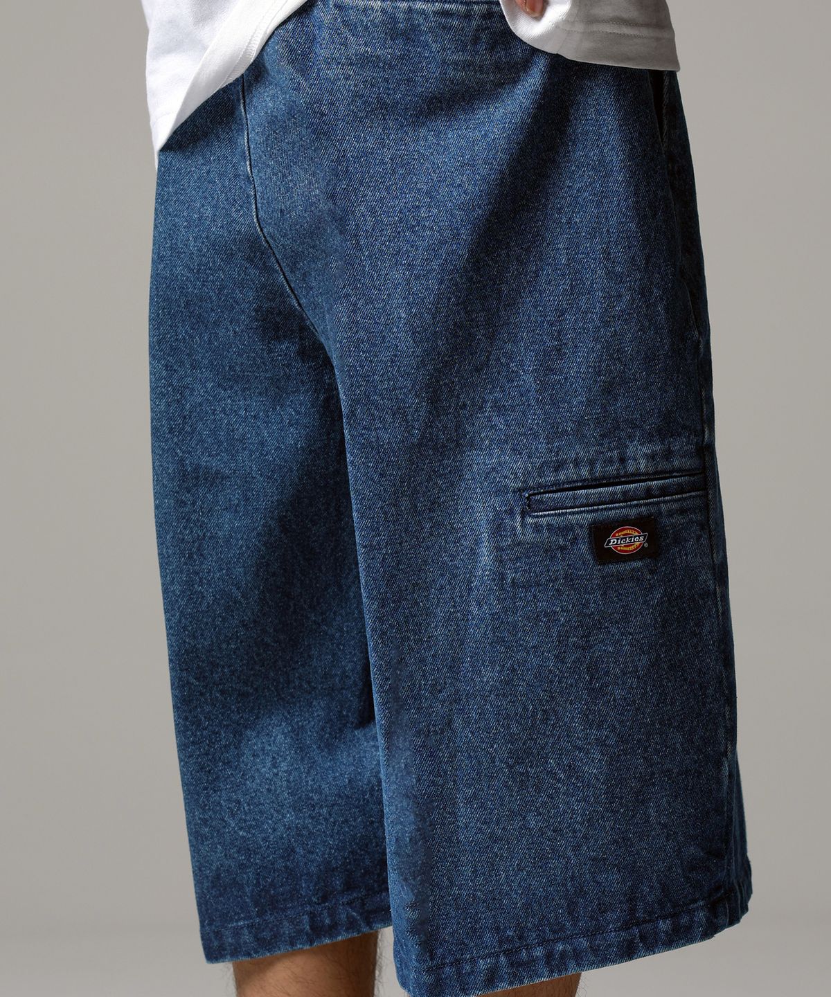 디키즈(DICKIES) 42283 루즈핏 데님 워크쇼츠 Medium Blue
