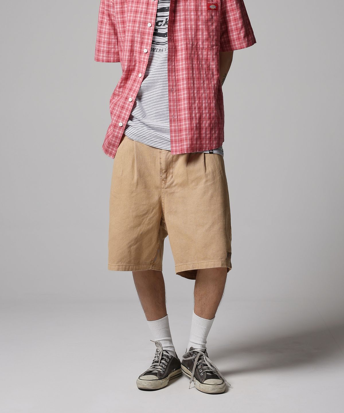 디키즈(DICKIES) 가먼트 다이드 원턱 트윌 쇼츠 Khaki