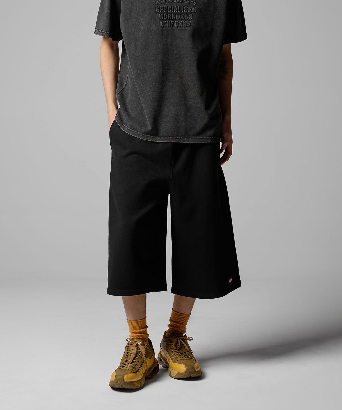 디키즈(DICKIES) 베이직 스웨트 쇼츠 Black