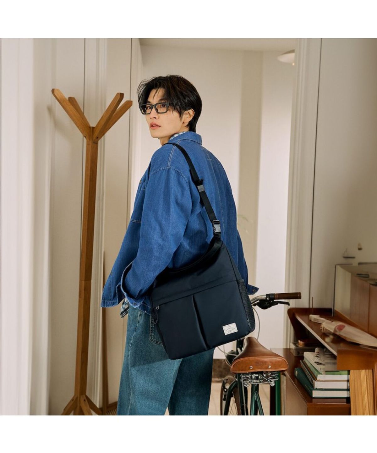 빈폴 액세서리(BEANPOLE ACCESSORY) 어웨이 숄더백 - 네이비