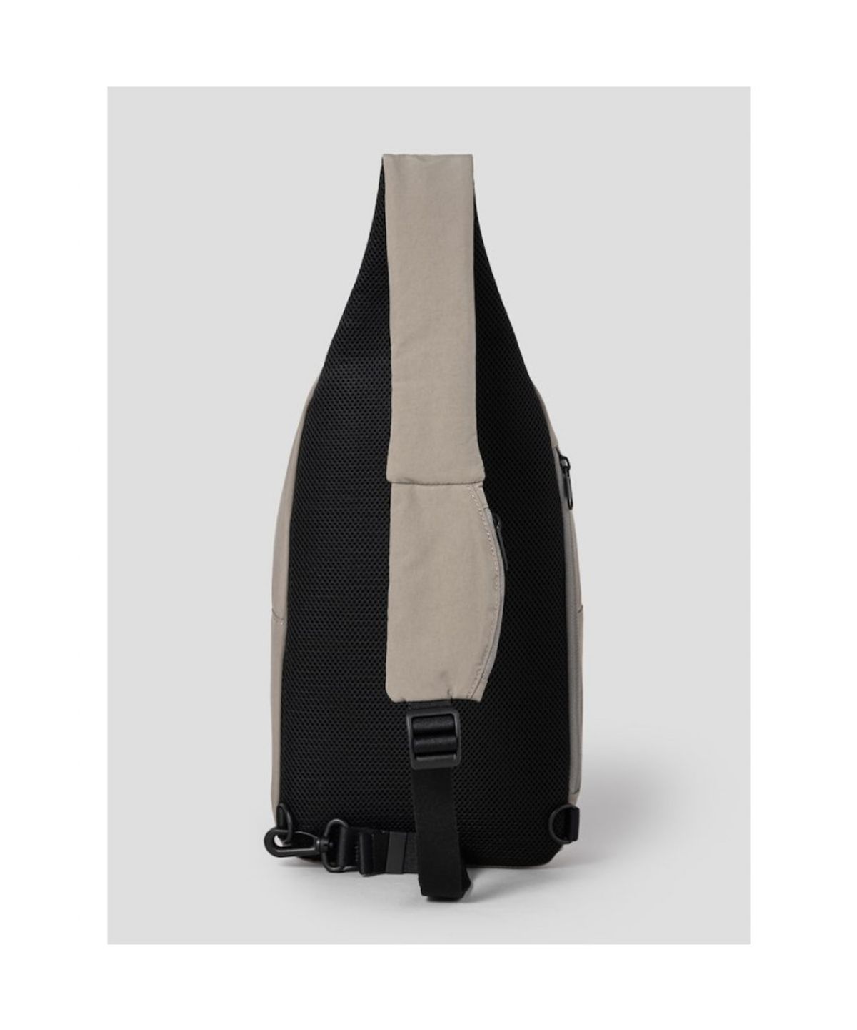 빈폴 액세서리(BEANPOLE ACCESSORY) 어웨이 라지 슬링백 - 카키