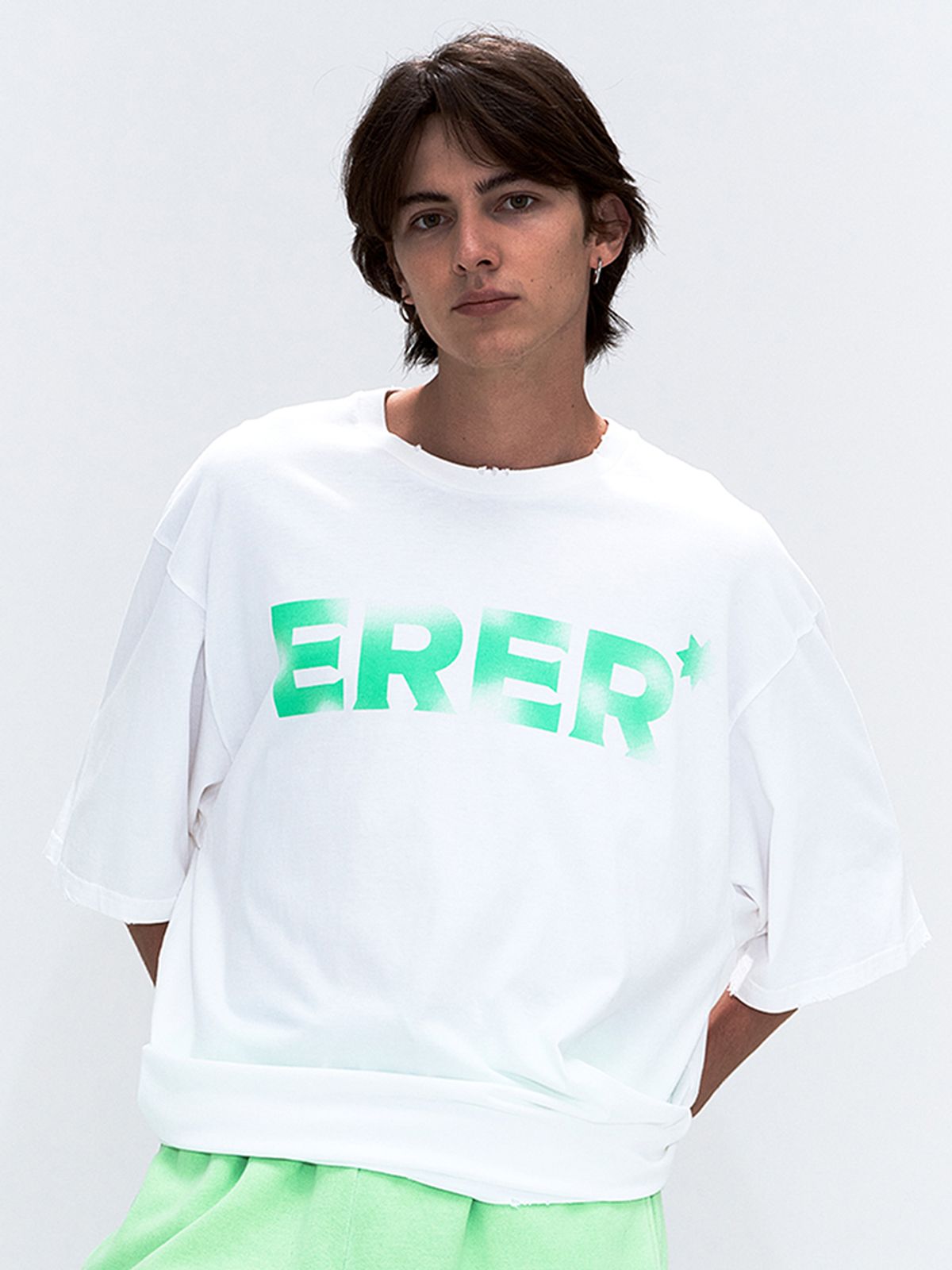 에르에르(ERER) [UN] ERER Neon Graffiti T-Shirt White