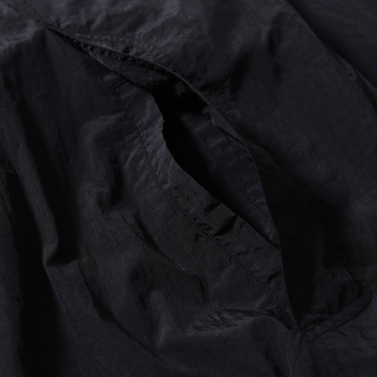엠피티유(MPTU) [SS25] FITNESS SMOCK PARKA / BLACK