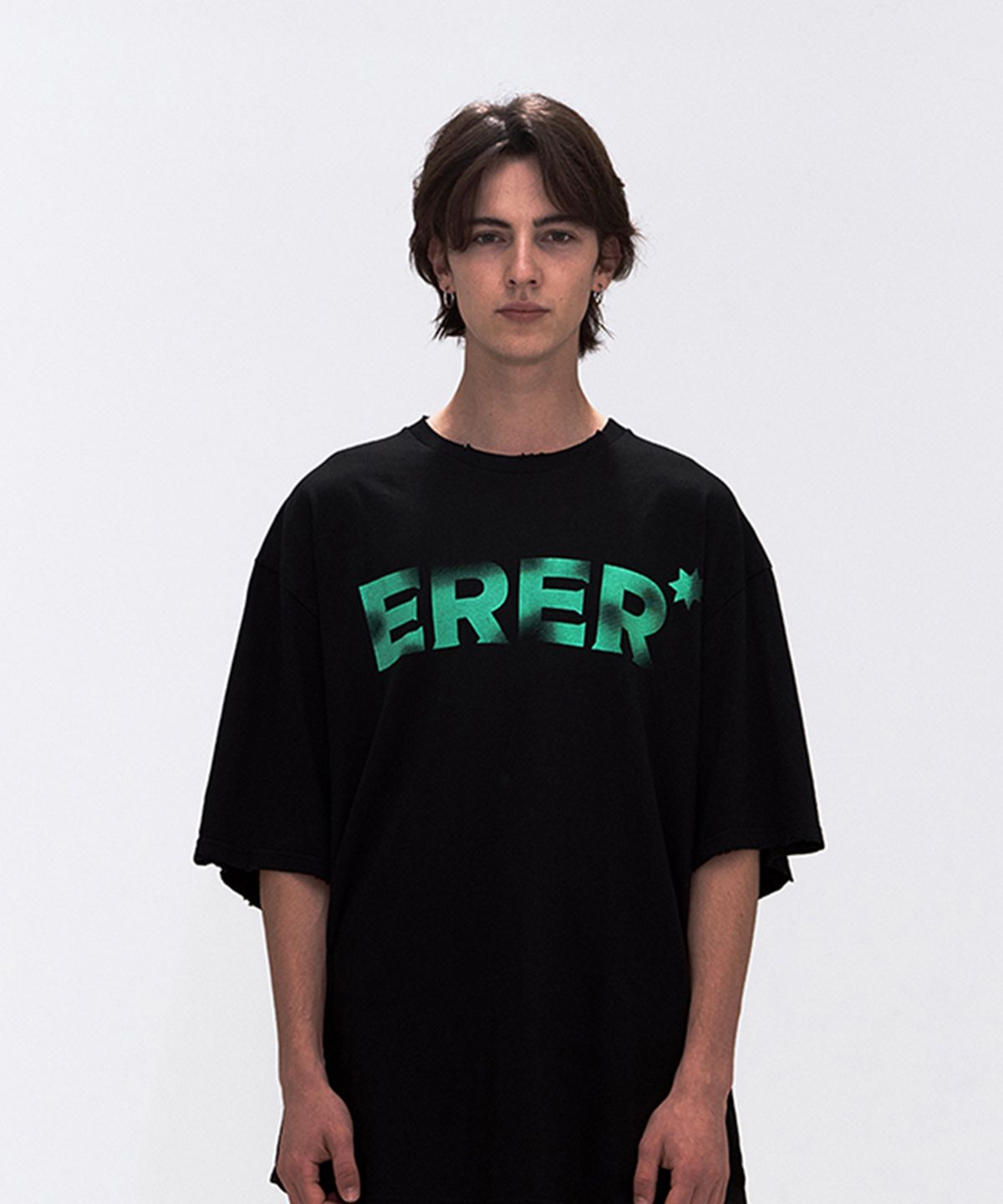에르에르(ERER) [UN] ERER Neon Graffiti T-Shirt Black