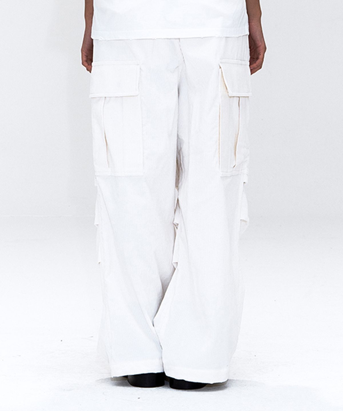 에르에르(ERER) [UN] Corduroy Utility Carpenter Pants White