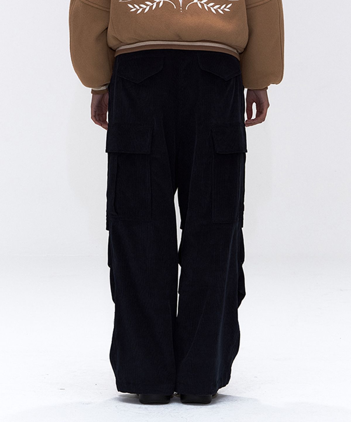 에르에르(ERER) [UN] Corduroy Utility Carpenter Pants Navy
