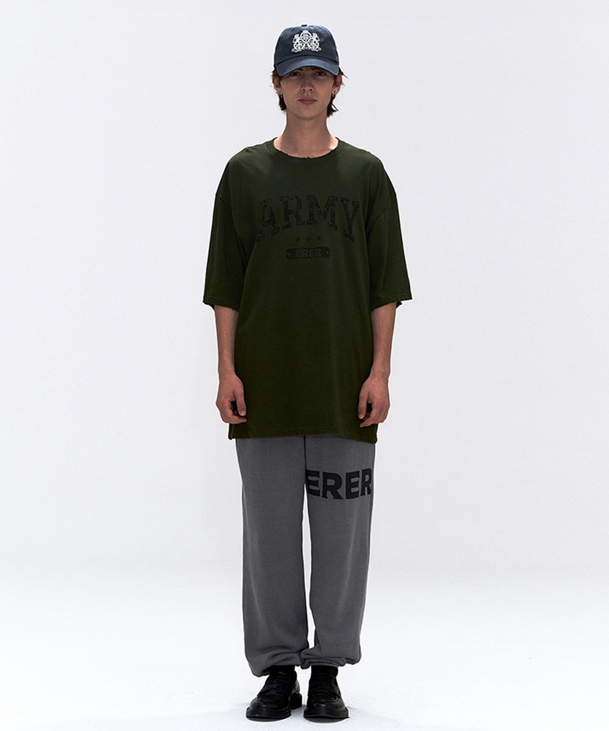 에르에르(ERER) [UN] ARMY Graffiti T-Shirt Khaki