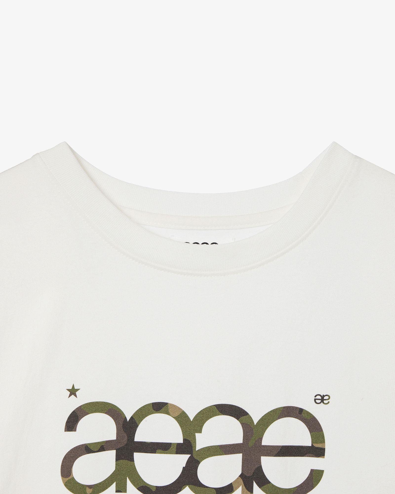 ホワイト（白）系 AEAE(エーイーエーイー) Tシャツ・カットソー